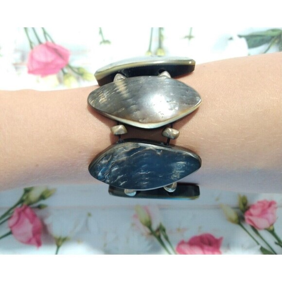 Black Natural Shell Heavy Beaded Adjustable Bracelet Stretch Beach Jewelry - Picture 1 of 3